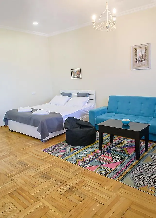 Apt. N12 In Old Town تبليسي شقة